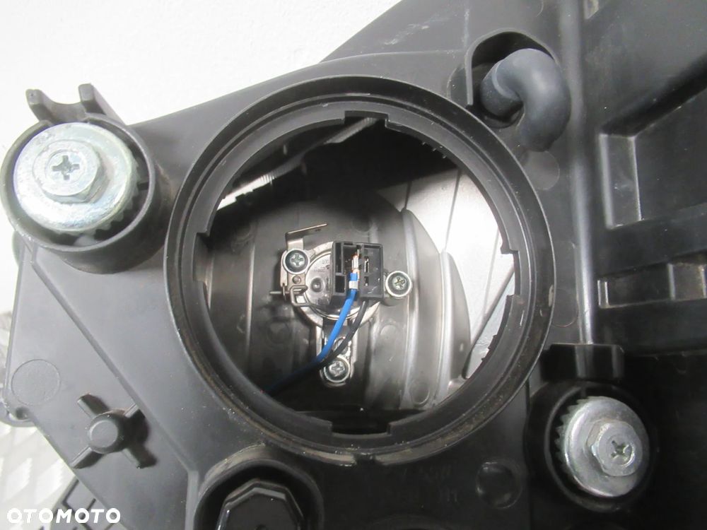 LAMPA PRZEDNIA PRZÓD SSANGYONG REXTON II 2 XENON 2017-2020 - 19