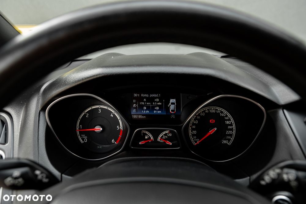 Ford Focus 2.0 TDCi ST - 28