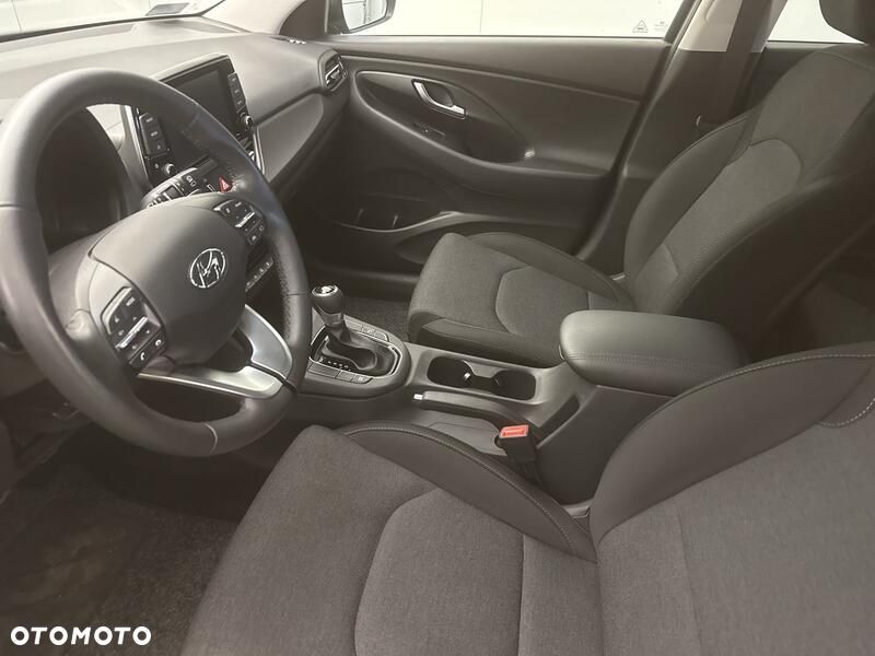 Hyundai i30 1.5 T-GDI 48V Comfort DCT - 11