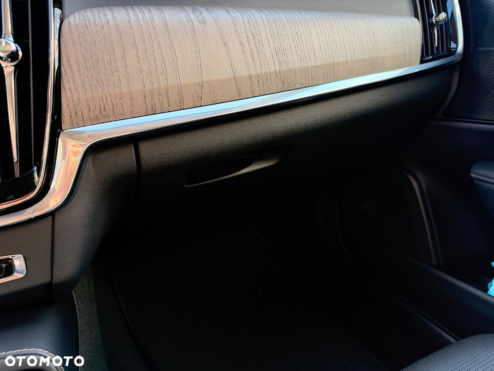 Volvo V90 Cross Country B5 D AWD Pro - 16