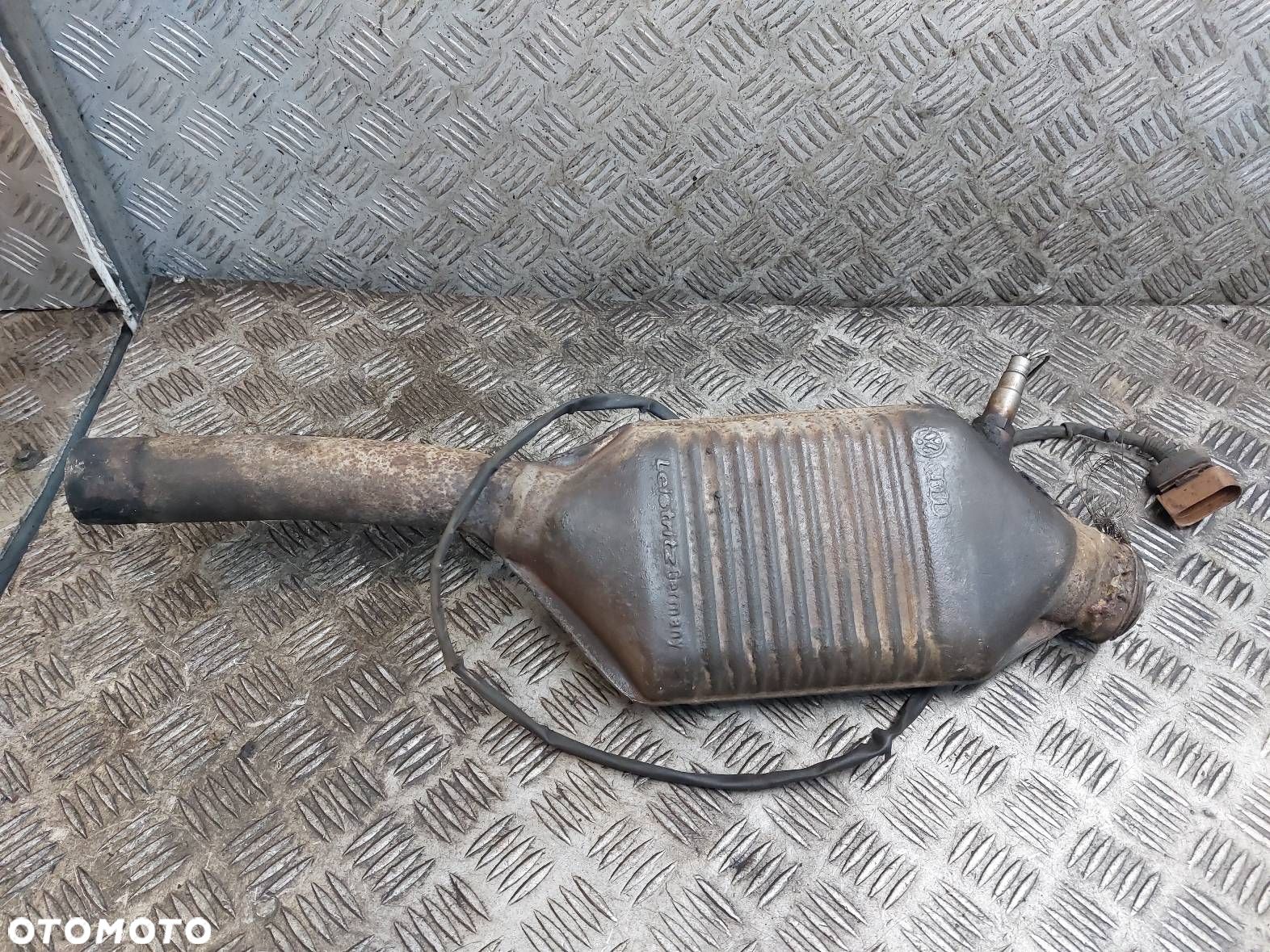 KATALIZATOR PUSTY ATRAPA AUDI A6 C5 2.4 V6 078906265P - 1