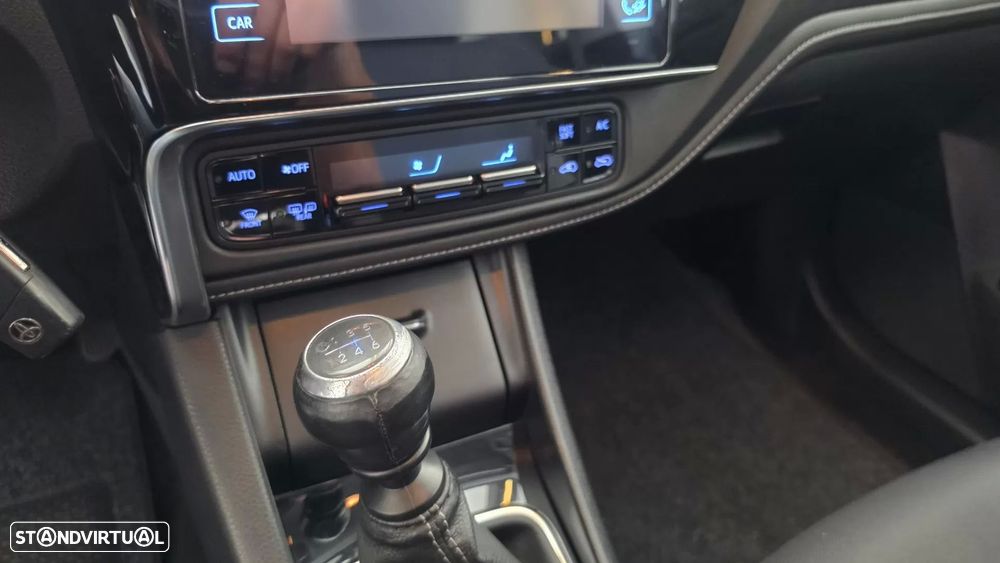 Toyota Auris 1.6 D-4D Exclusive+Navi - 43