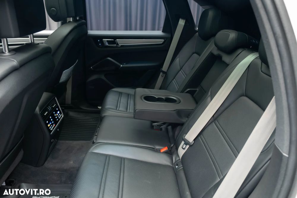 Porsche Cayenne E-Hybrid Tiptronic S Platinum Edition - 23