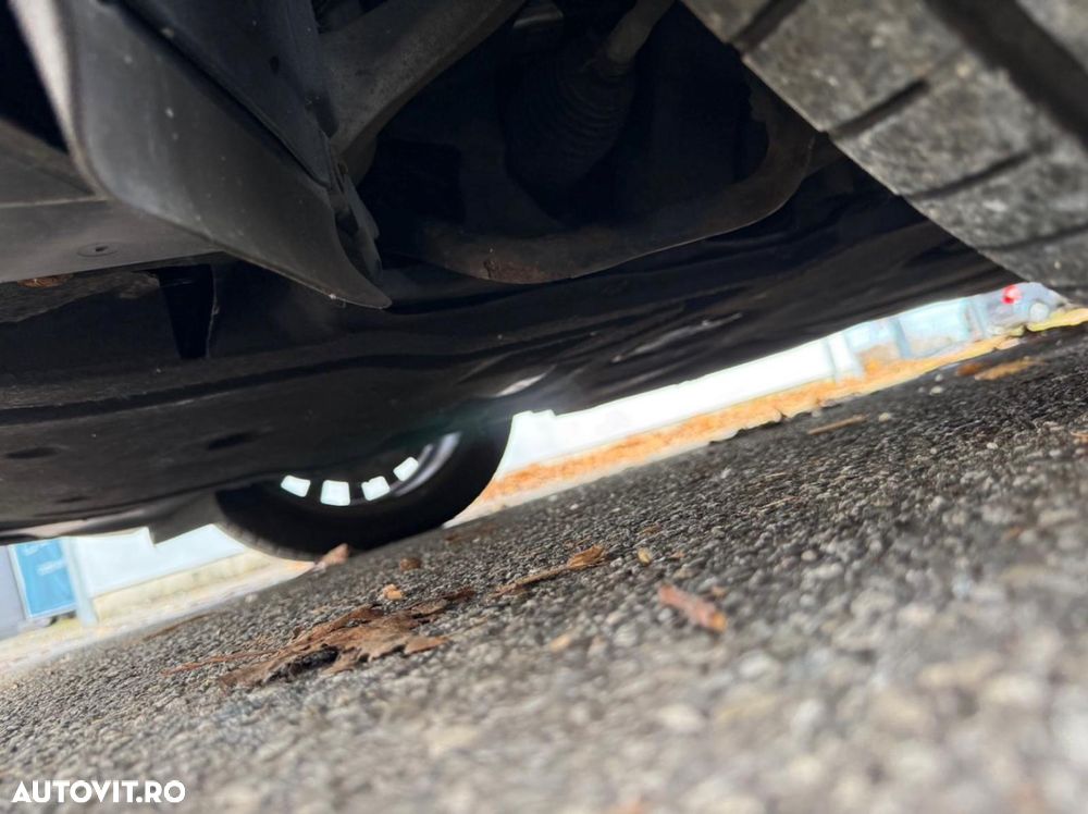 BMW Seria 5 535i - 29