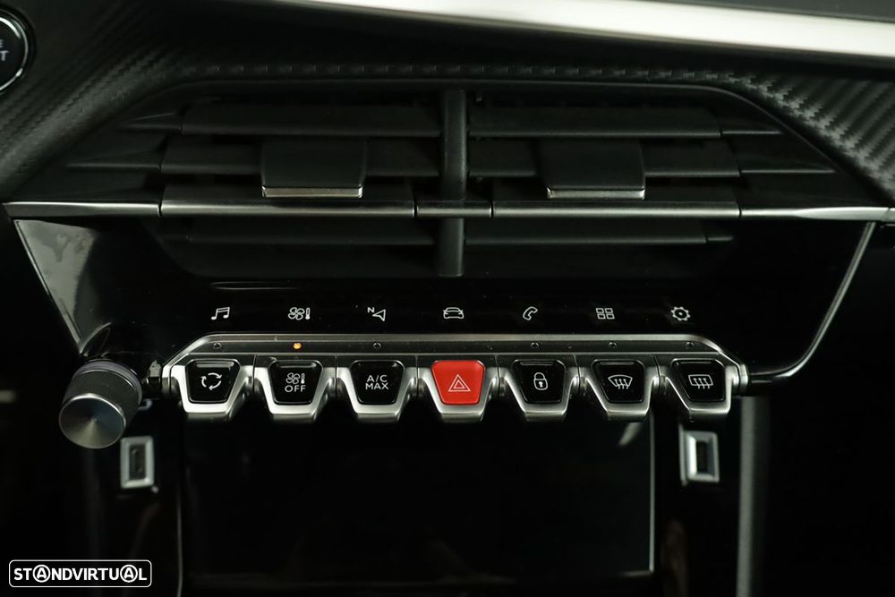 Peugeot 2008 1.2 PureTech GT EAT8 - 13