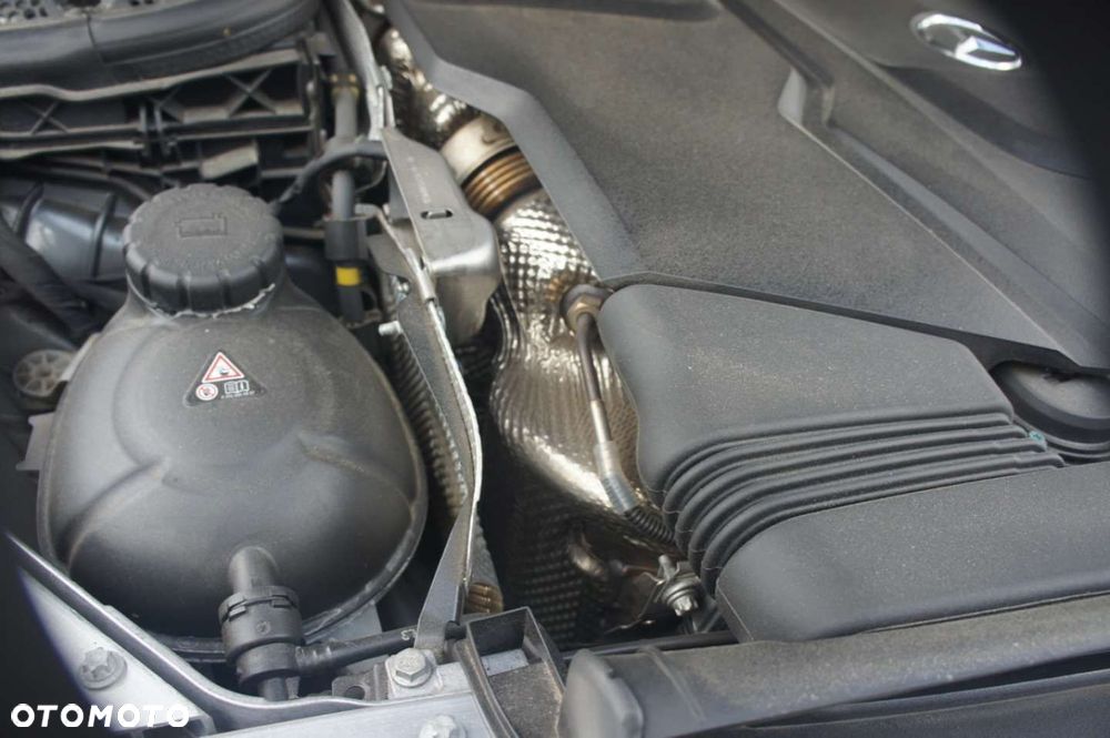 Mercedes-Benz Klasa E - 32