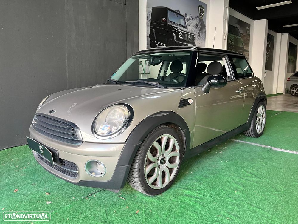 MINI 3 Portas Cooper D - 1
