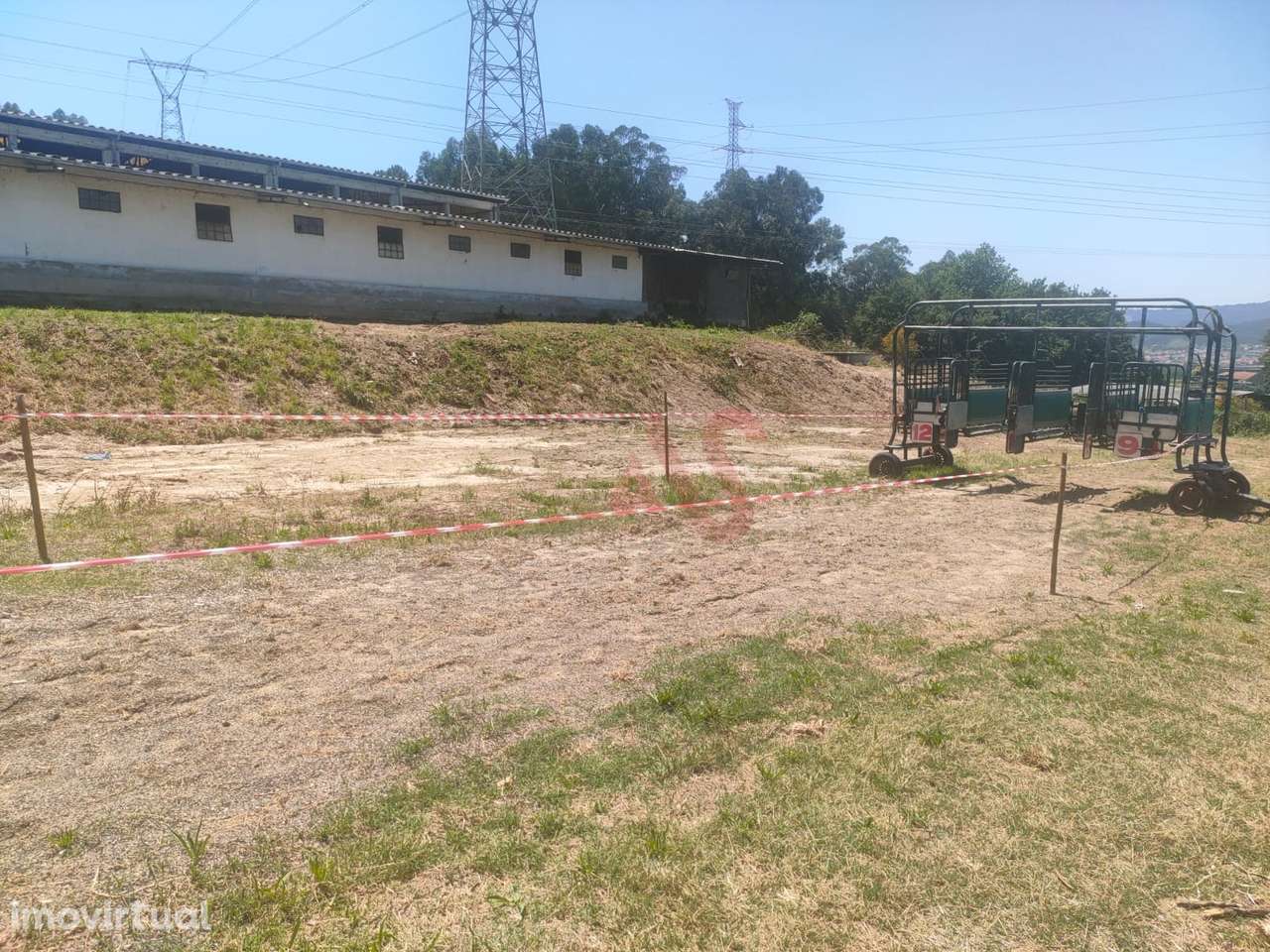 Quinta com Centro Equestre com 9.106 m2 em Fermentões, Guimarães - Grande imagem: 2/6