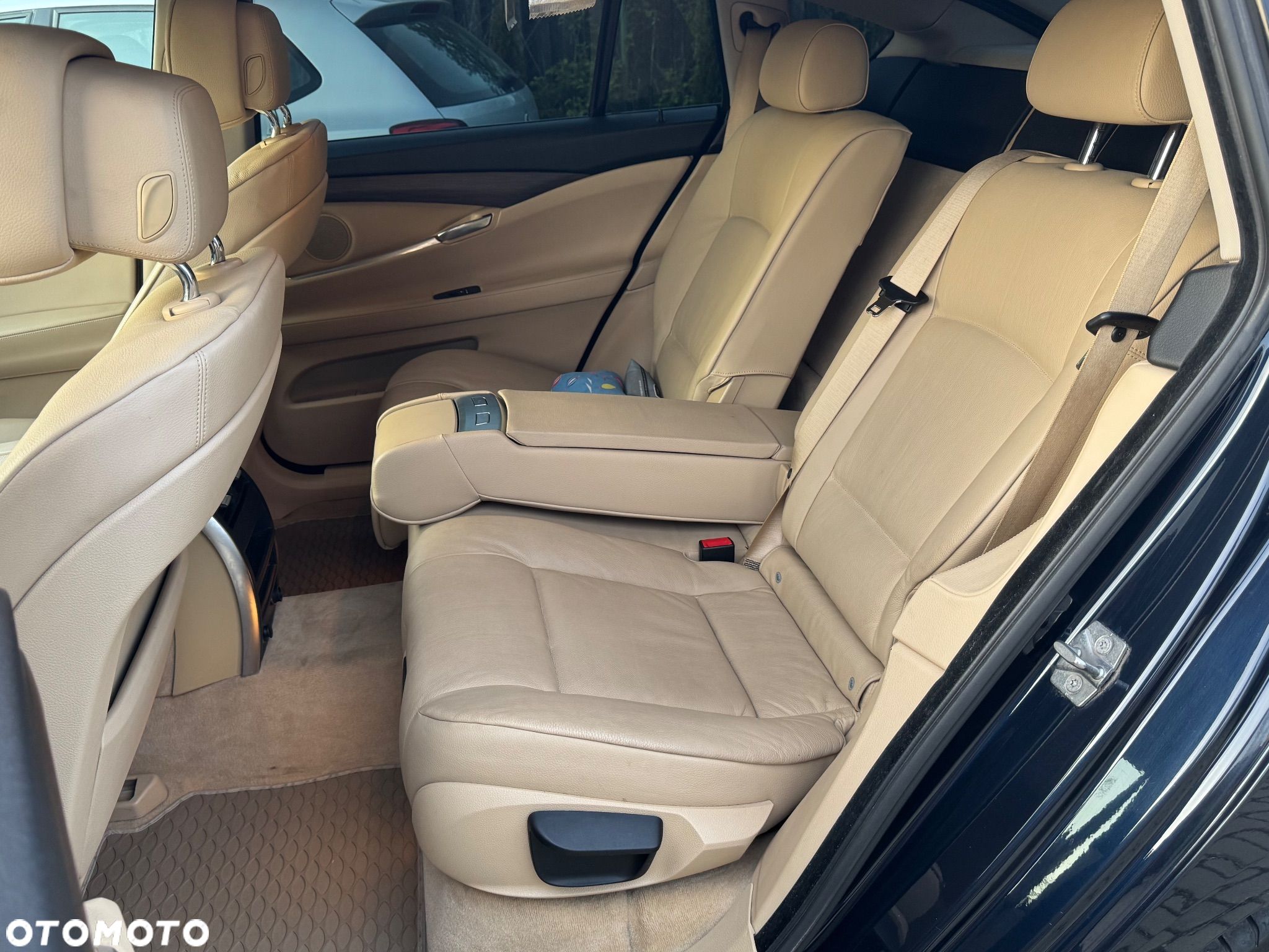 BMW 5GT 535i Gran Turismo - 9