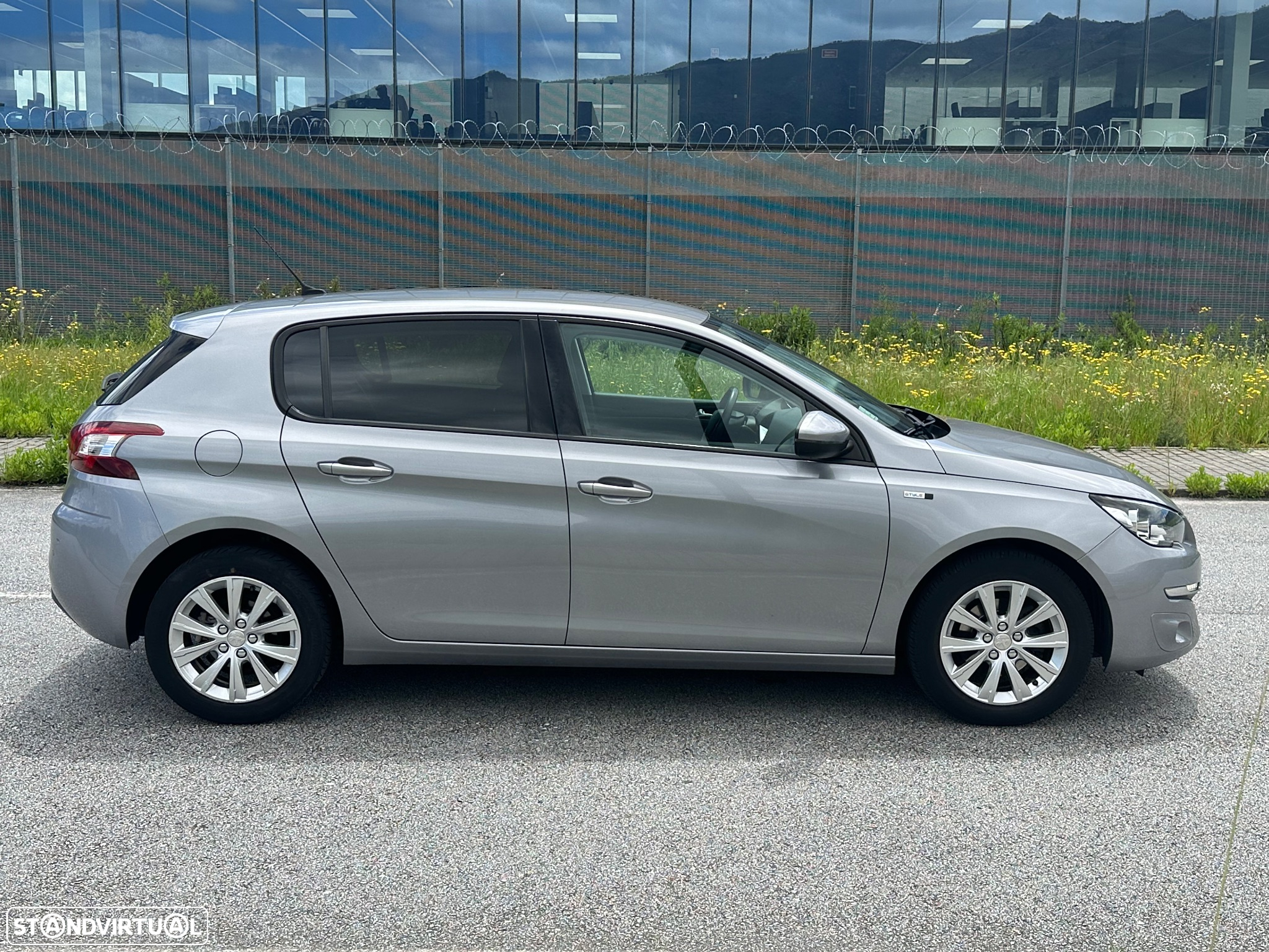Peugeot 308 1.6 BlueHDi Allure - 3