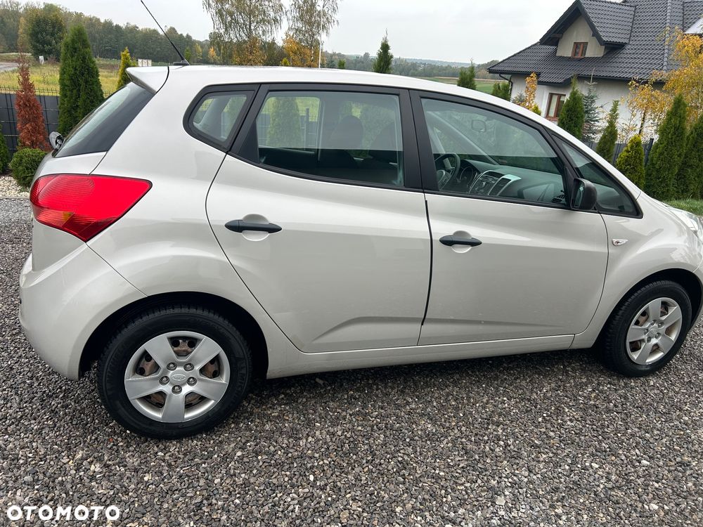 Kia Venga - 4