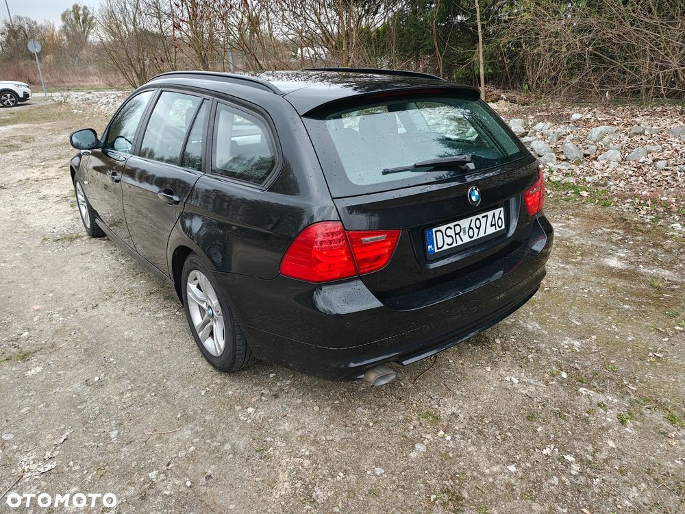 BMW Seria 3 318d - 6
