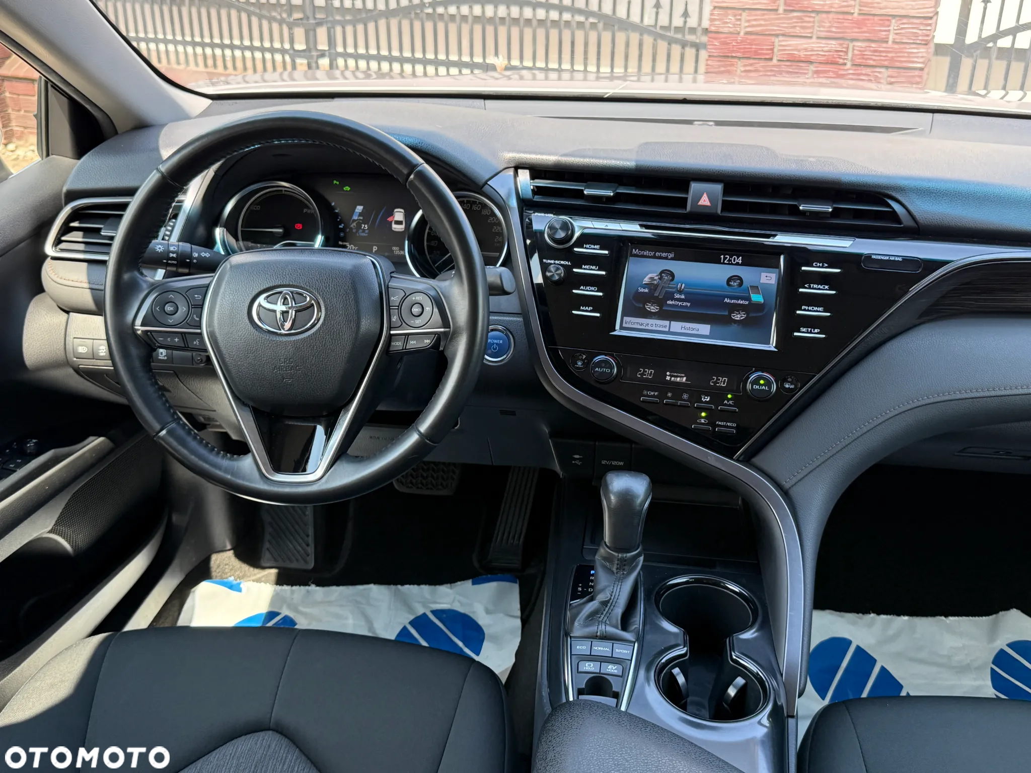 Toyota Camry 2.5 Hybrid Comfort CVT - 8