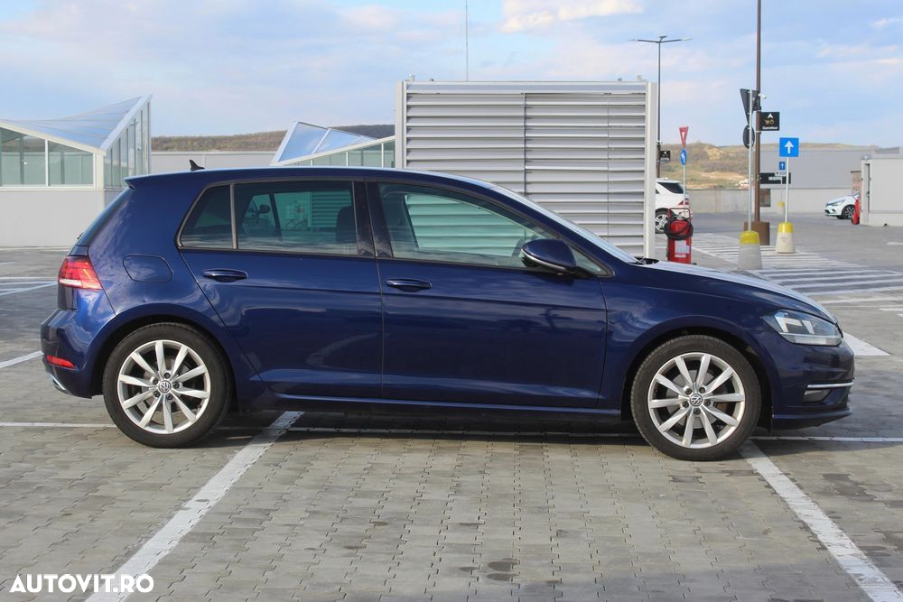 Volkswagen Golf 2.0 BlueTDI Highline - 11