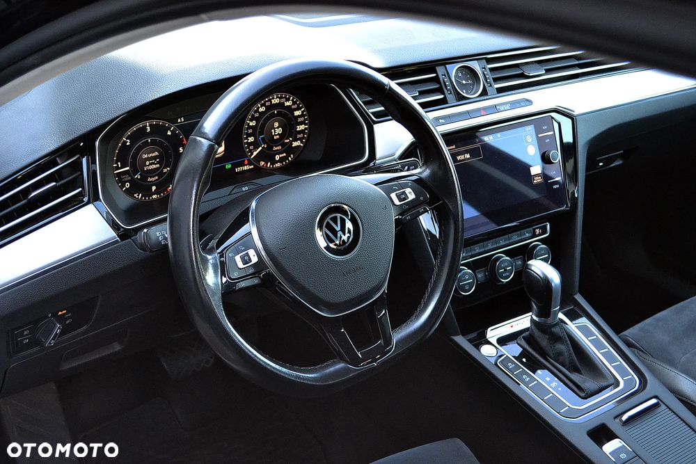 Volkswagen Passat 2.0 TDI BMT 4Mot Highline DSG - 9