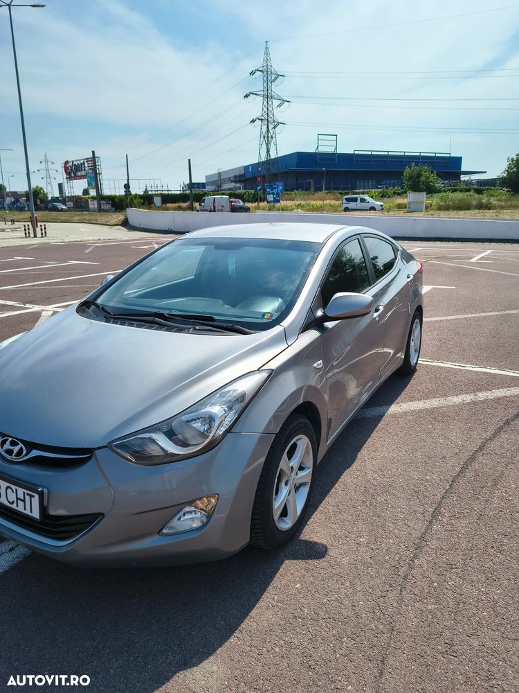 Hyundai Elantra 1.6 MPi - 5