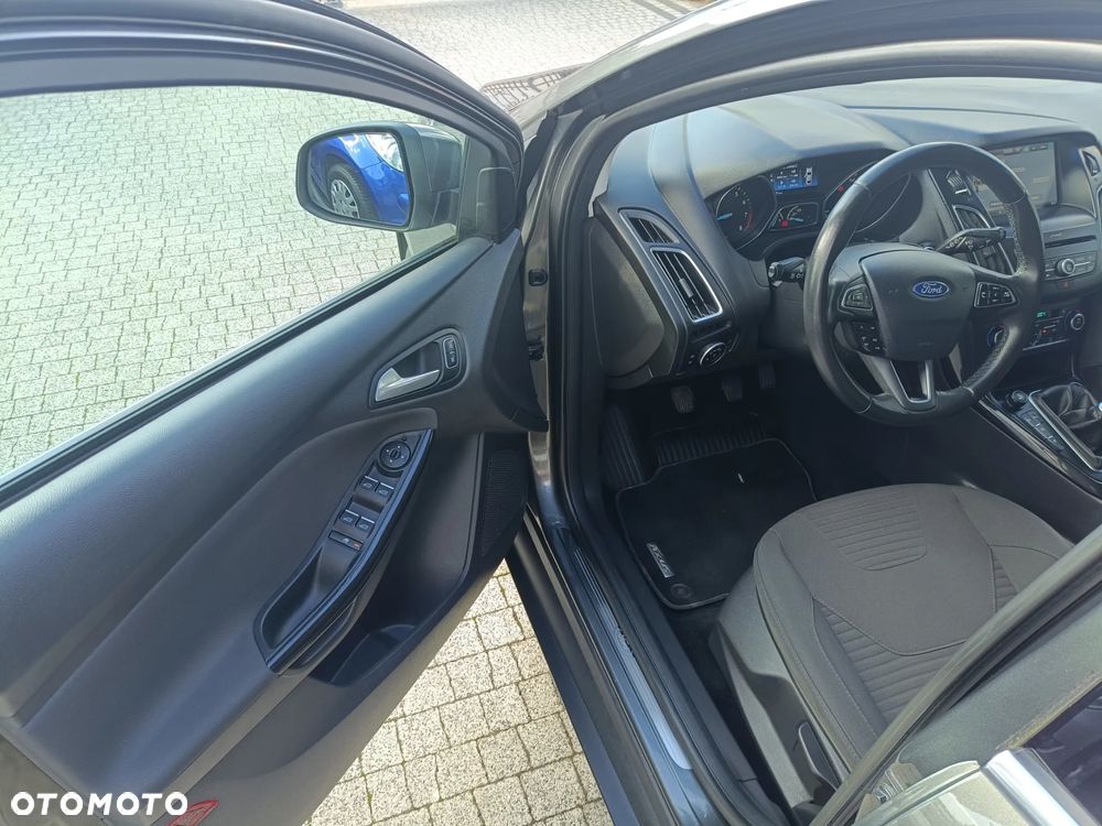 Ford Focus 1.0 EcoBoost Active Business - 13