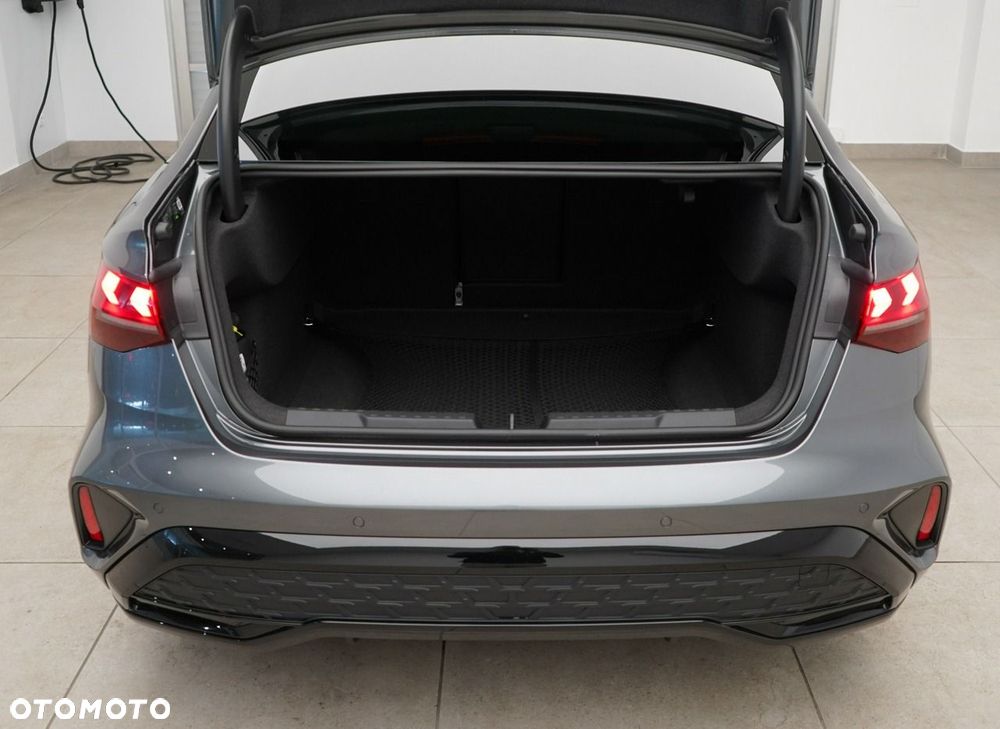 Audi A3 Limousine - 11