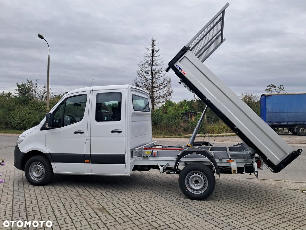 Mercedes-Benz Sprinter - 2