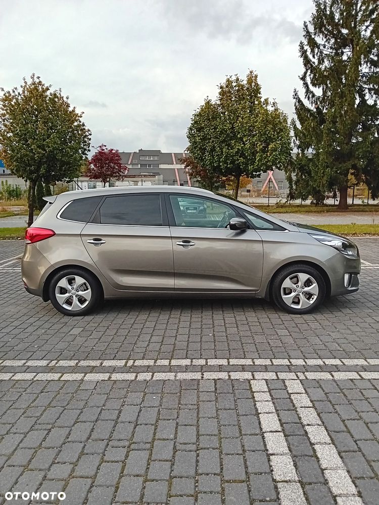 Kia Carens 1.6 GDI L 7os - 10