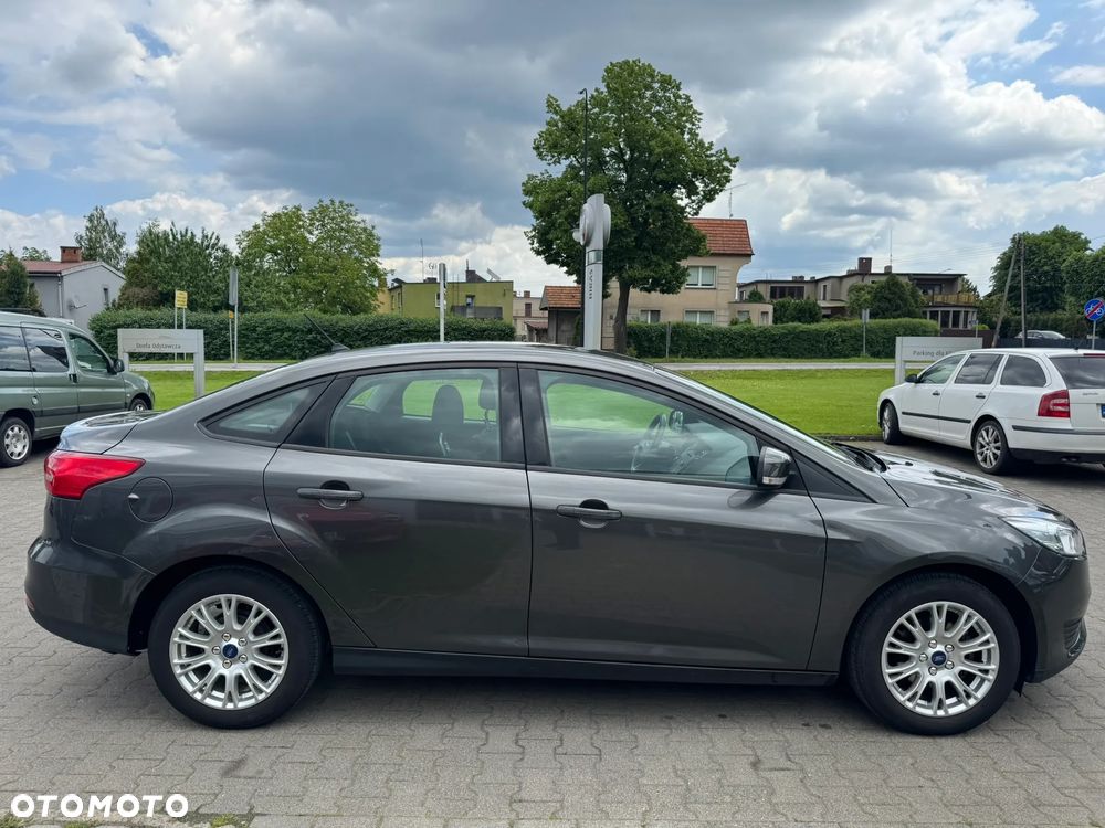 Ford Focus 1.6 SYNC Edition - 4