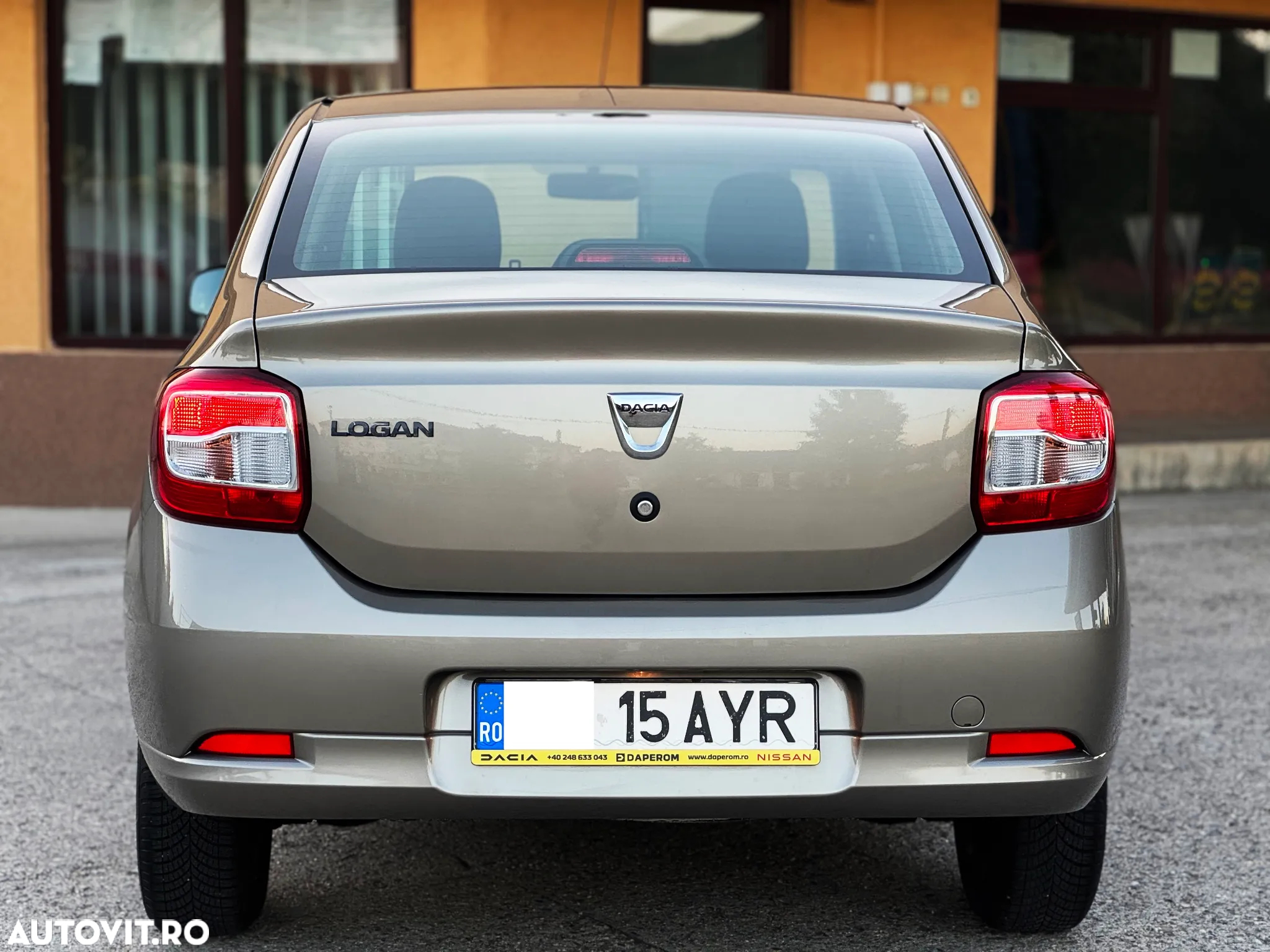 Dacia Logan 0.9 TCe Laureate - 9