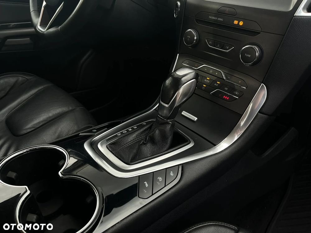 Ford S-Max 2.0 TDCi Titanium PowerShift - 19