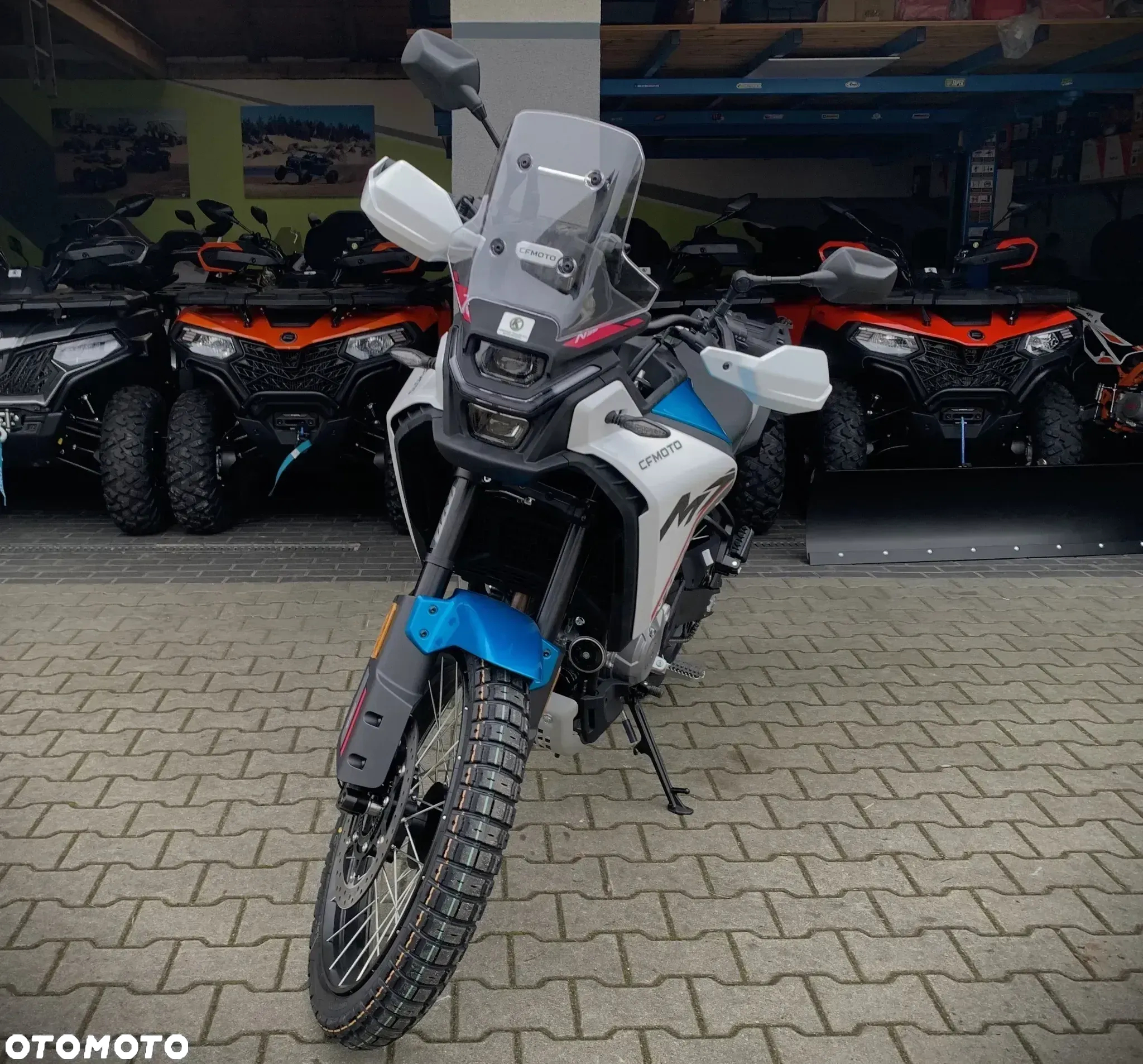 CFMoto MT - 21