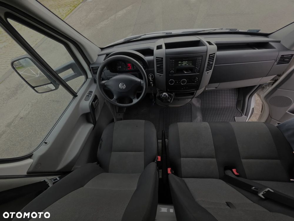 Volkswagen Crafter - 11