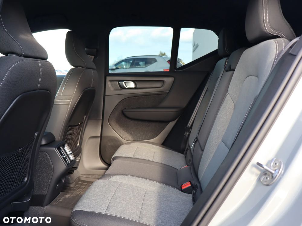 Volvo XC 40 B3 Core - 16