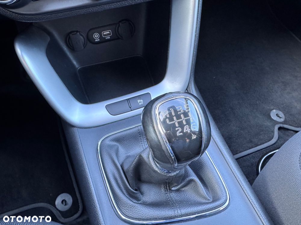 Kia Ceed 1.6 GDI ISG Dream-Team Edition - 38