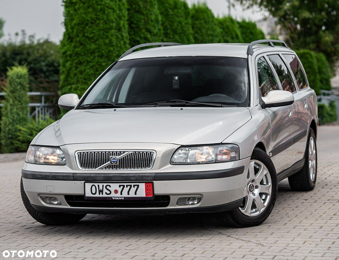 Volvo V70 2.4 Premium - 1