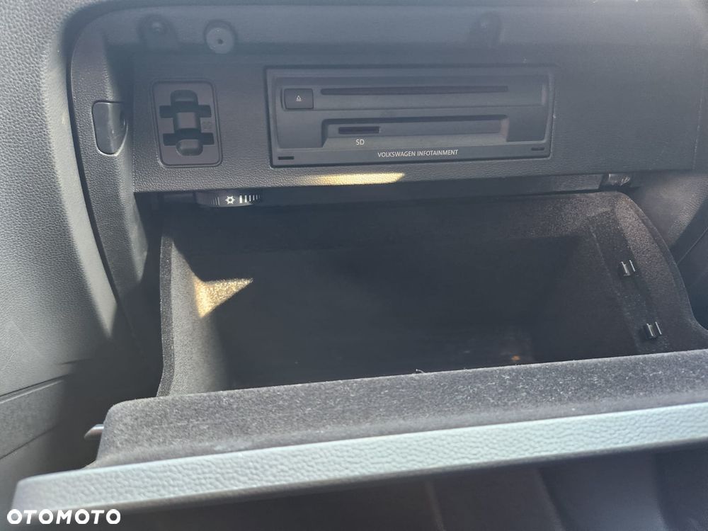 Volkswagen Passat 2.0 TDI SCR DSG 4Motion Business - 10