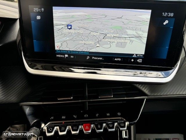 Peugeot 2008 1.2 PureTech Allure Pack EAT8 - 13