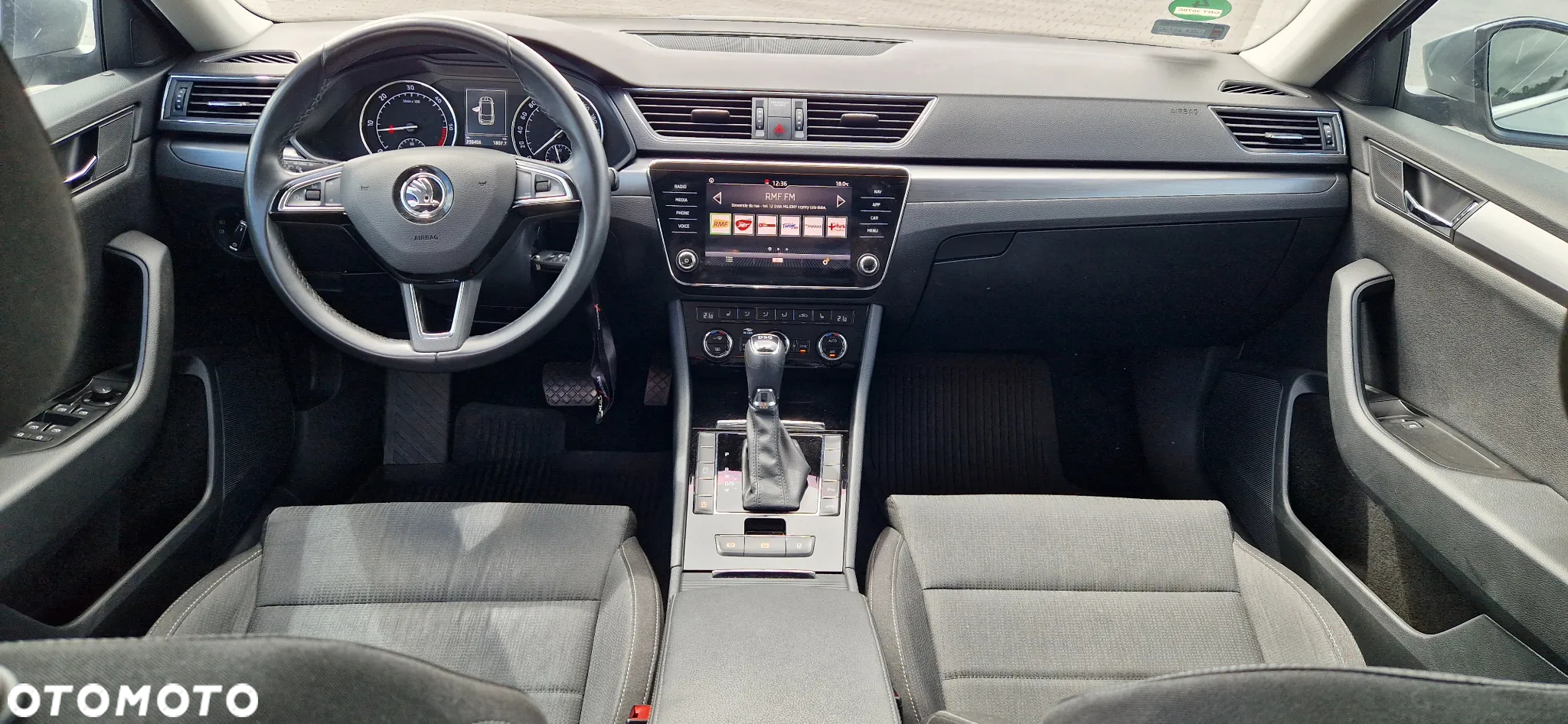 Skoda Superb 2.0 TDI Ambition DSG - 9