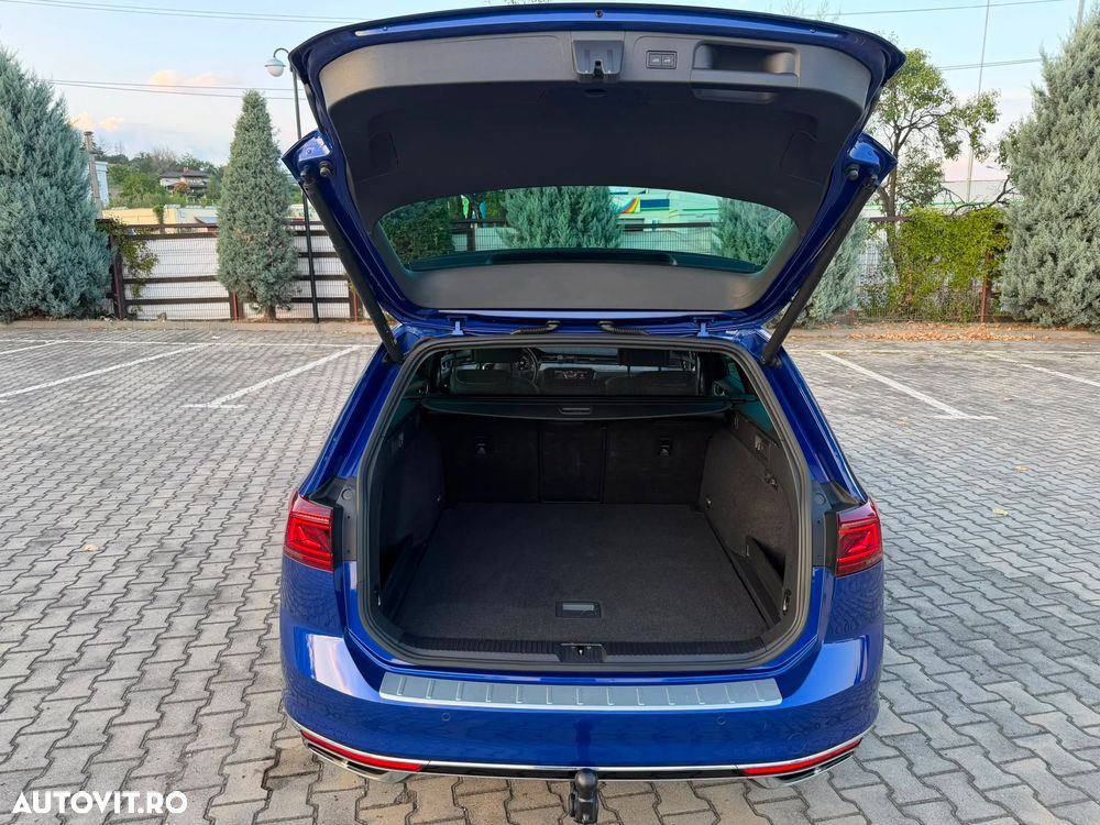 Volkswagen Passat - 27