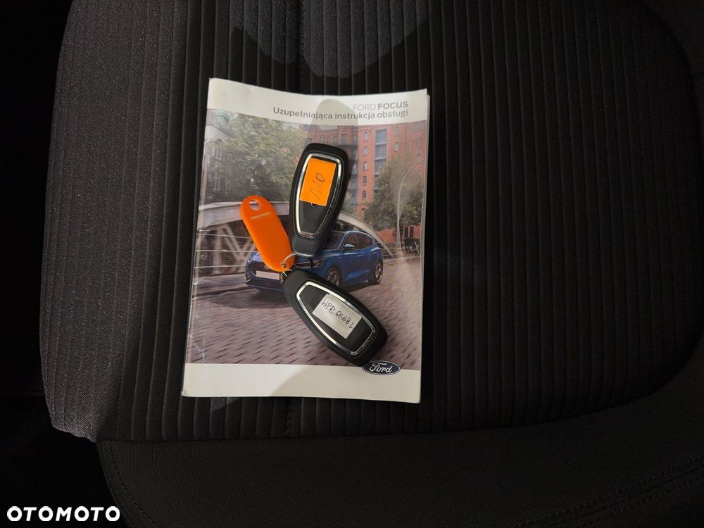 Ford Focus - 31