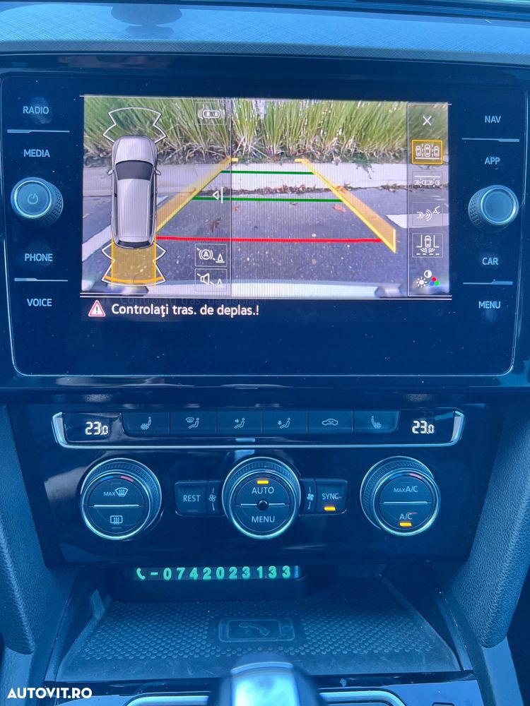 Volkswagen Passat - 11