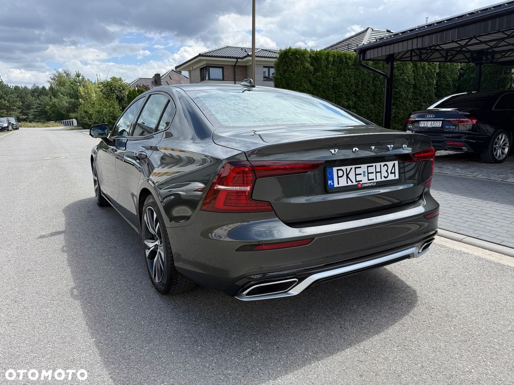 Volvo S60 B4 B R-Design - 8