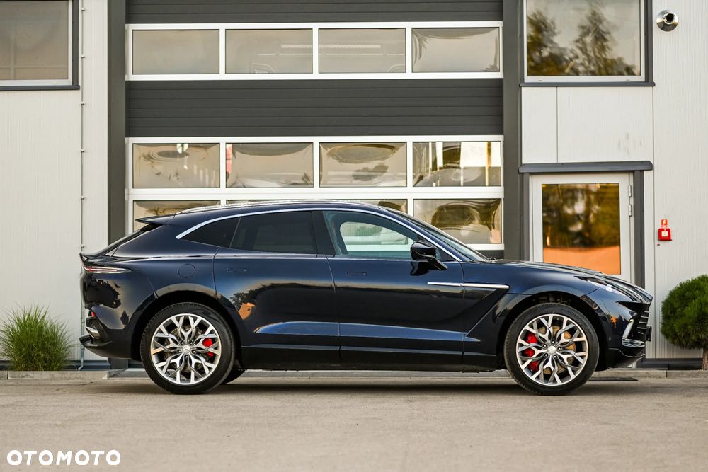 Aston Martin DBX Standard - 13