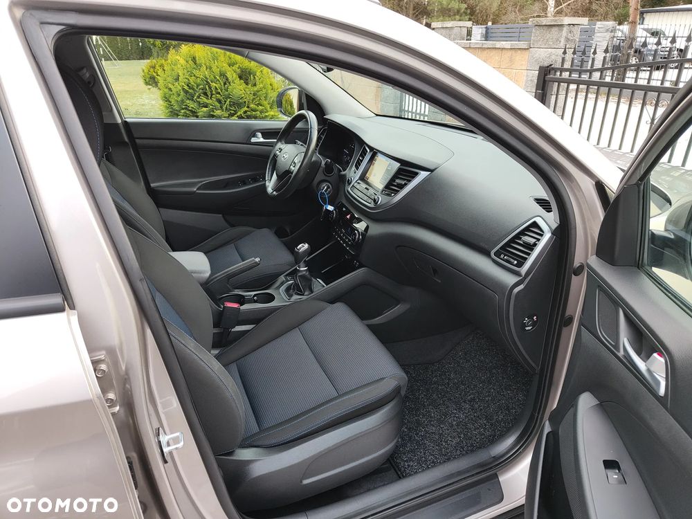 Hyundai Tucson 2.0 CRDI Comfort 4WD - 19