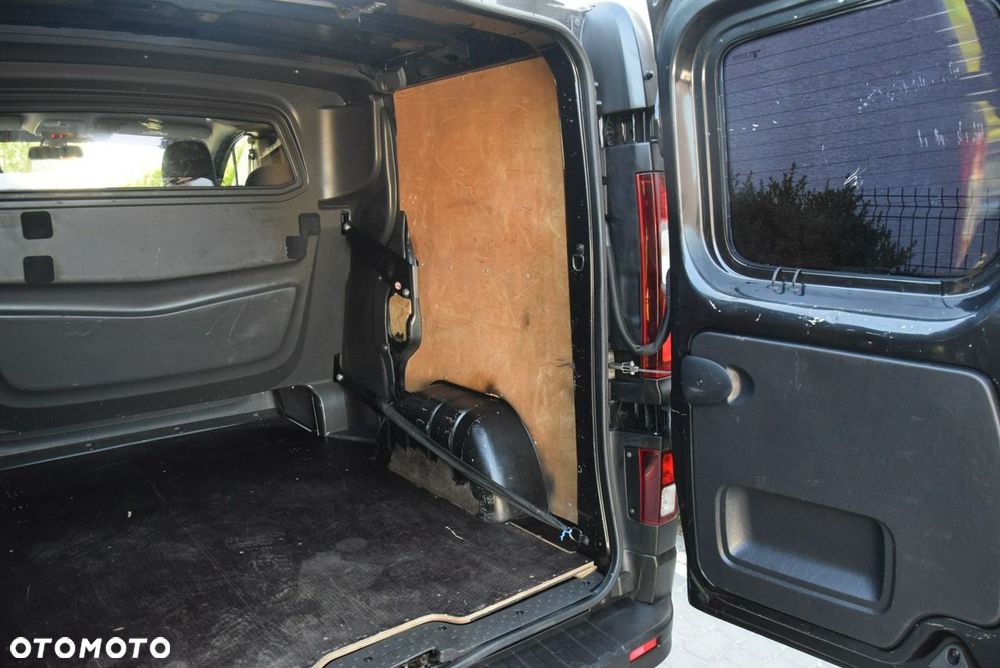 Opel Vivaro - 22