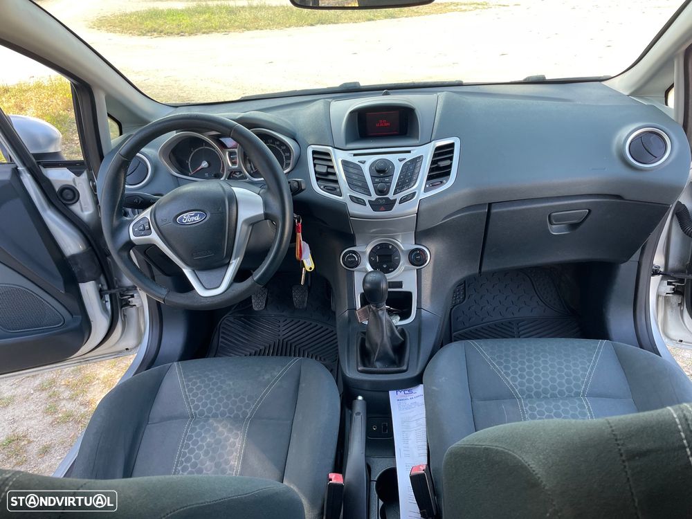 Ford Fiesta 1.4 TDCI Titanium - 30