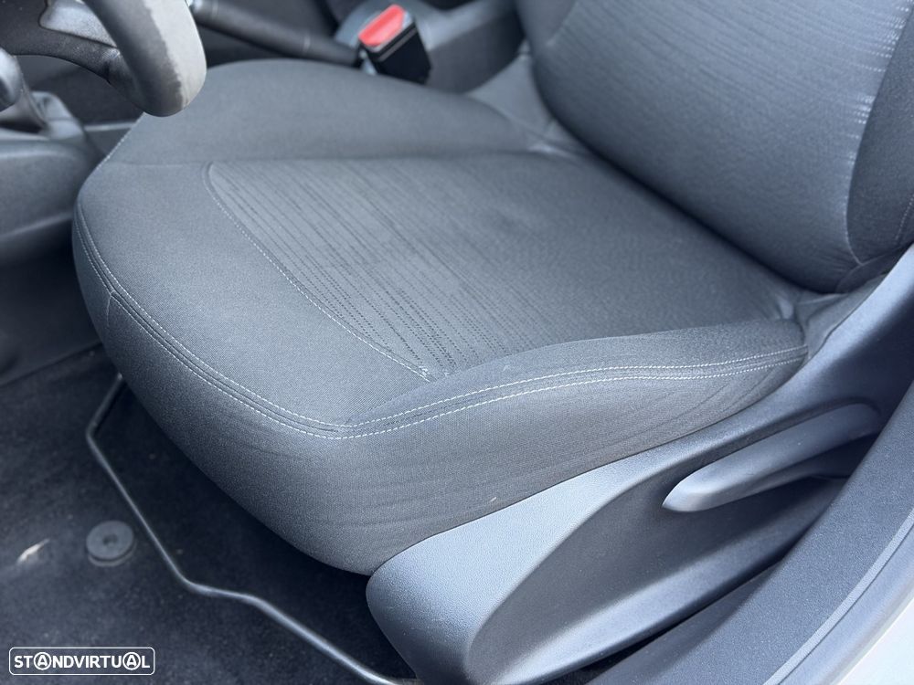 Peugeot 208 1.5 BlueHDi Comercial 2L - 17