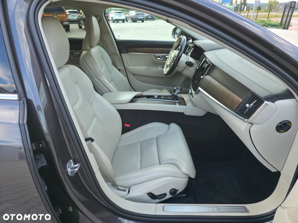 Volvo S90 B5 D AWD Inscription - 27
