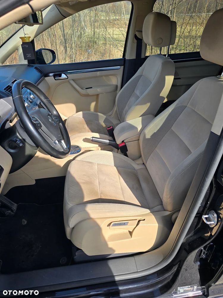 Volkswagen Touran 2.0 TDI DPF Highline DSG - 3