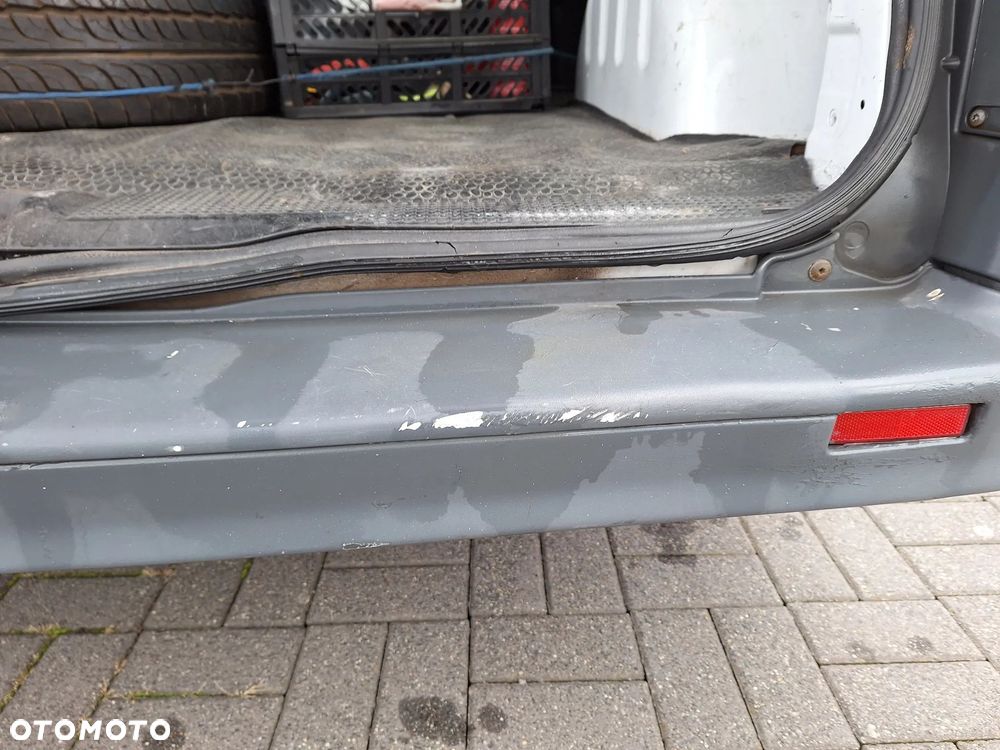 Opel Vivaro L2H1 2.9t - 18