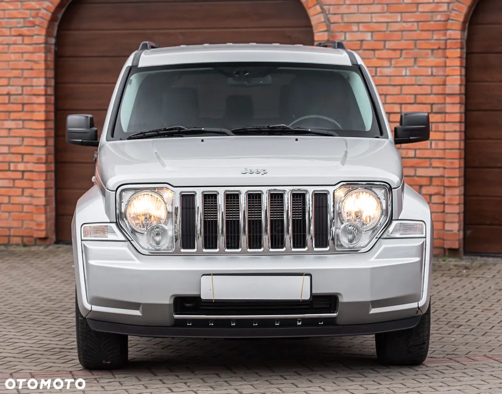 Jeep Cherokee 3.7L Limited - 10