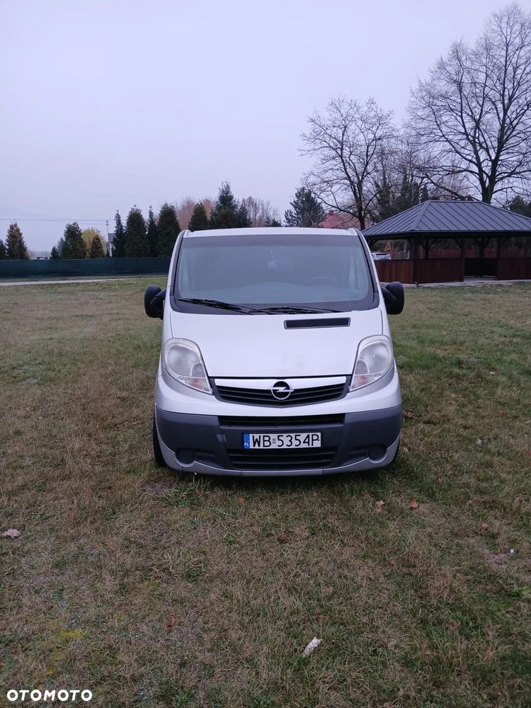 Opel Vivaro - 11