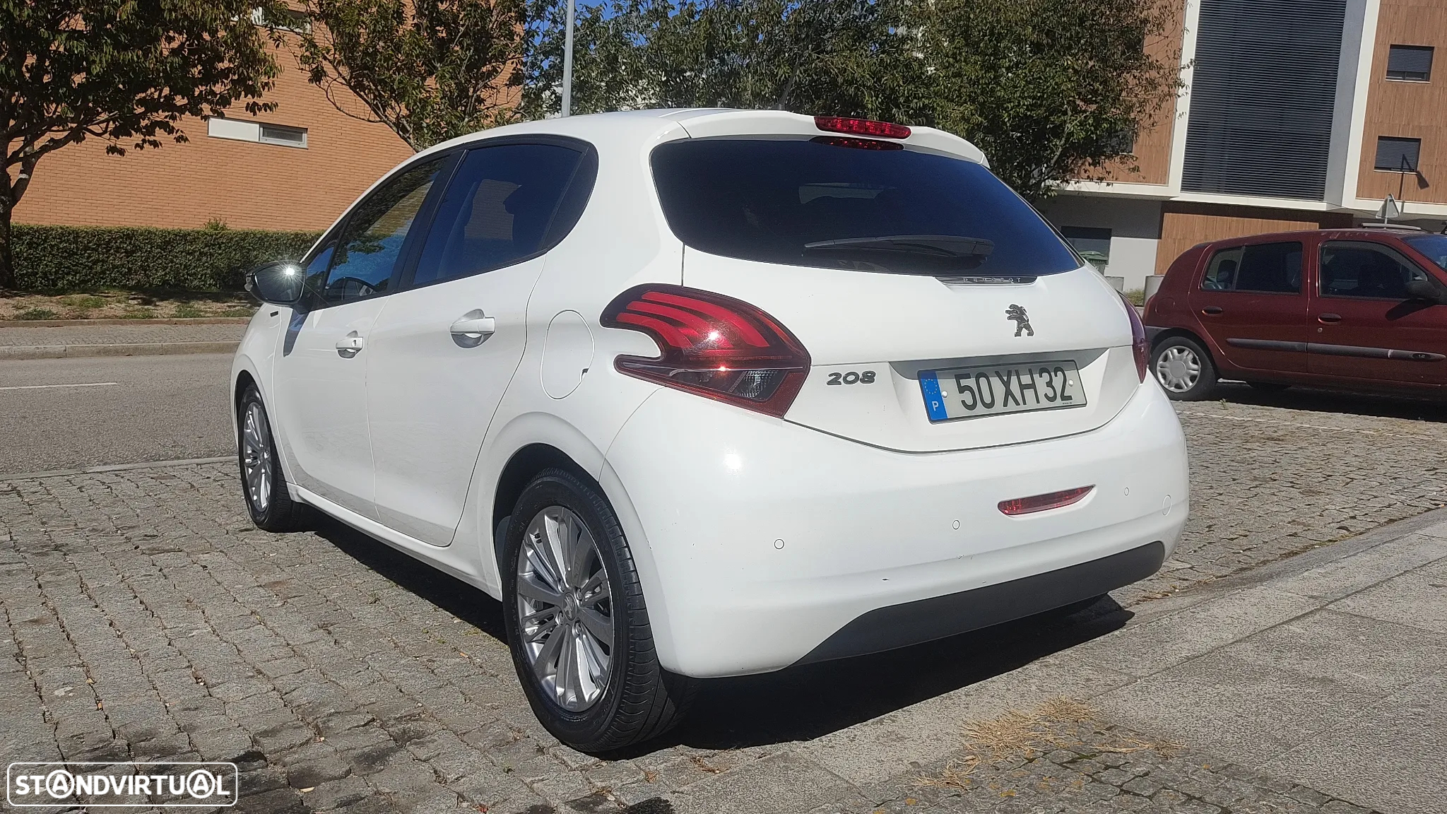 Peugeot 208 1.2 PureTech Signature - 3